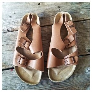 Birkenstocks Sz 38 Tan Leather Straps Barely Worn!